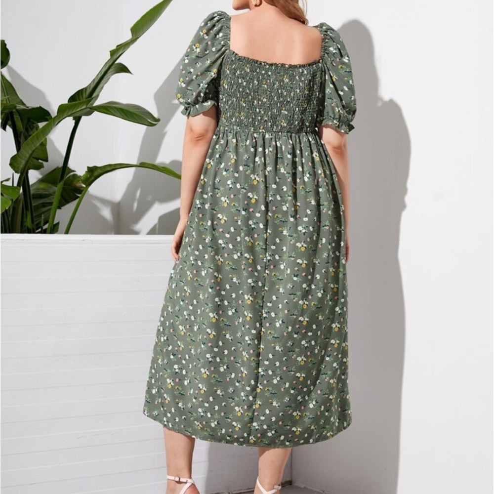 Plus size floral print thigh slit dress - Picture 3 of 7